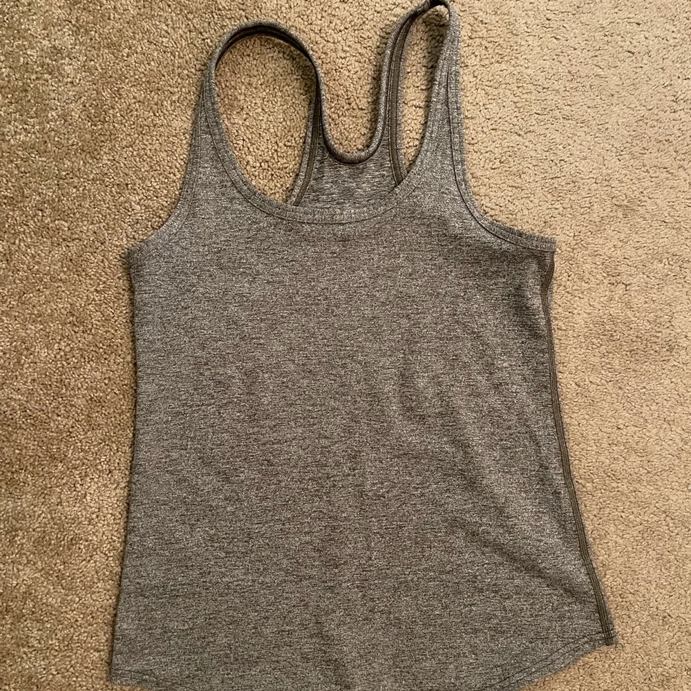Lululemon tank